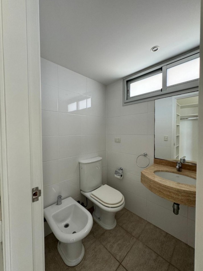 Avenida Chiverta.  3 dormitorios, full amenities y terraza con vistas