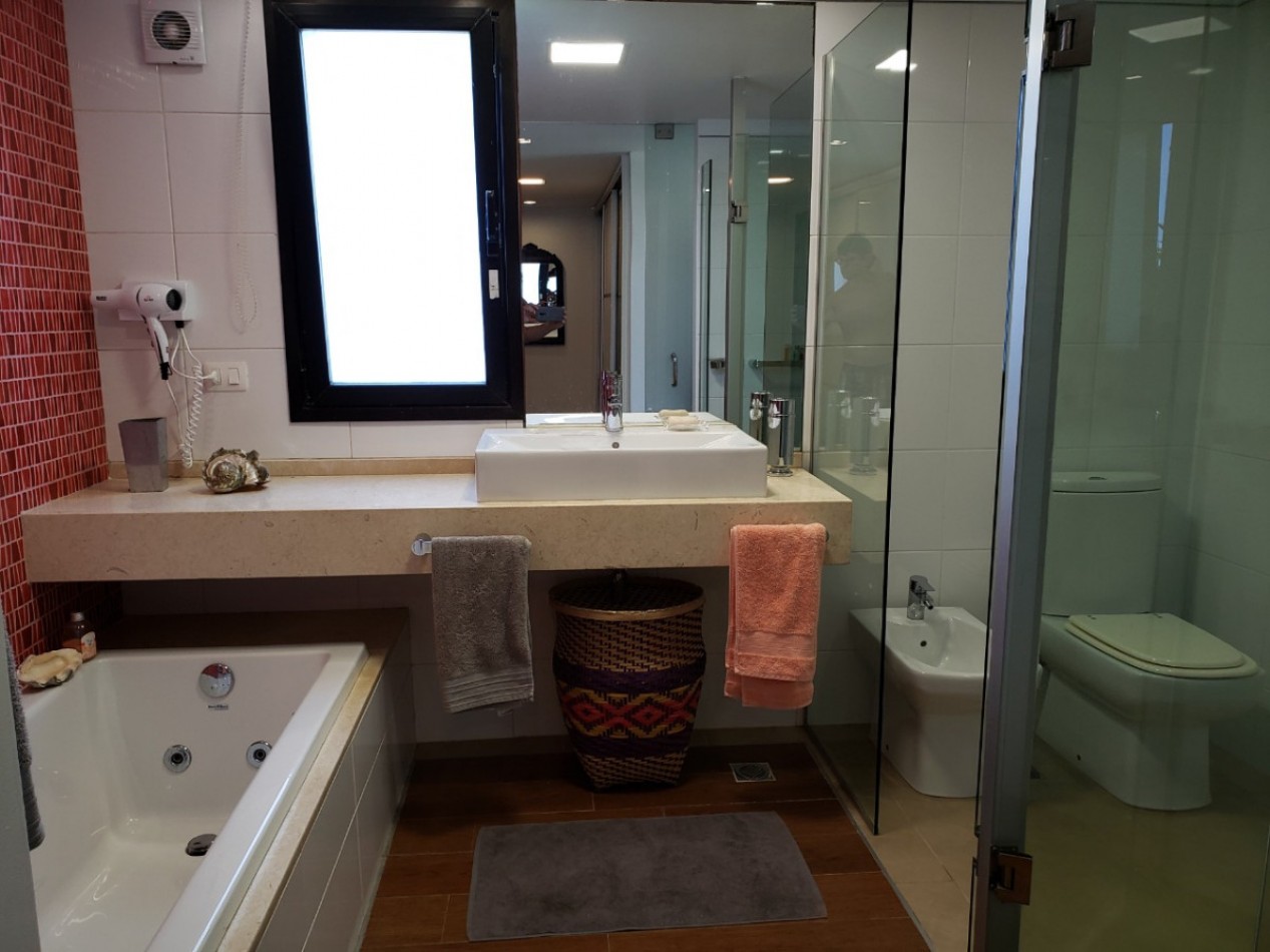 SELENZA. Apartamento de 3 dormitorios con piscina privada