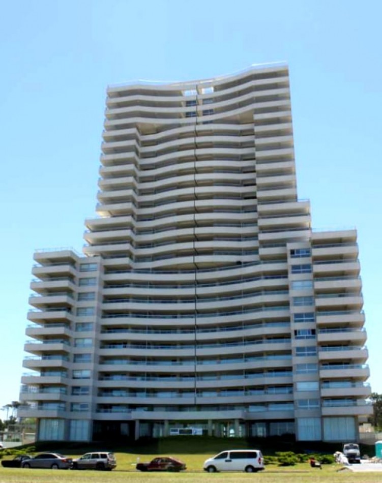 TORRELOBOS. 3 domitorios en suite