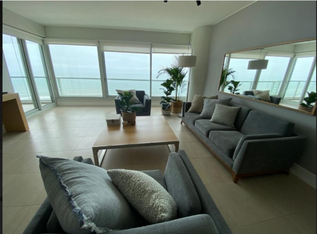 Le Parc I. 2 dormitorios en suite al mar