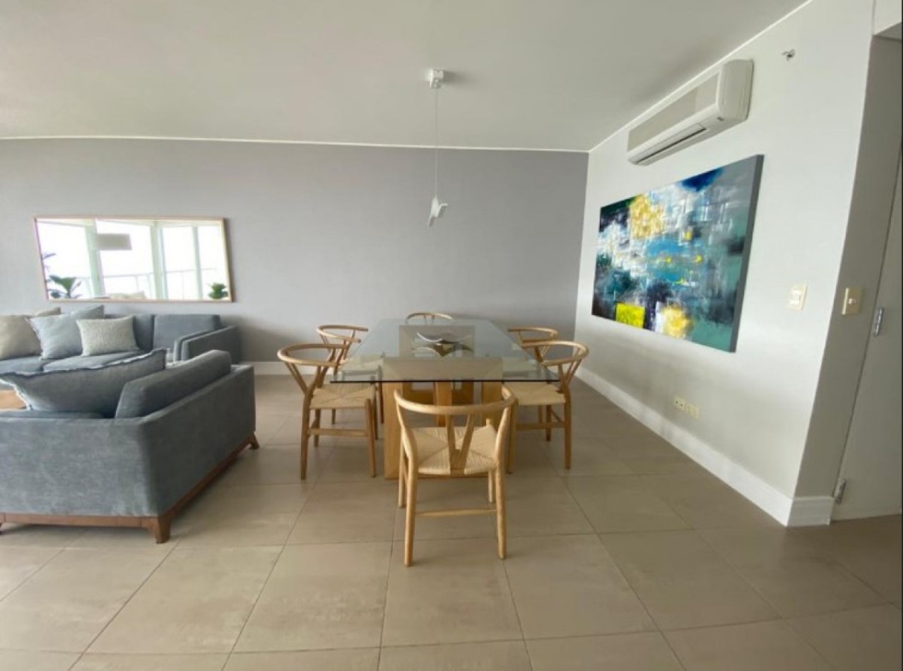 Le Parc I. 2 dormitorios en suite al mar