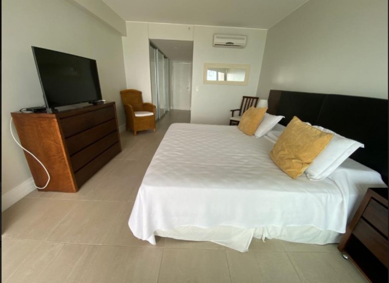 Le Parc I. 2 dormitorios en suite al mar