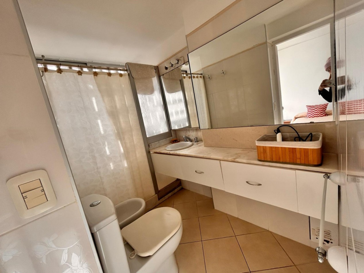 Playa Brava , apartamento de dos dormitorios a metros del mar