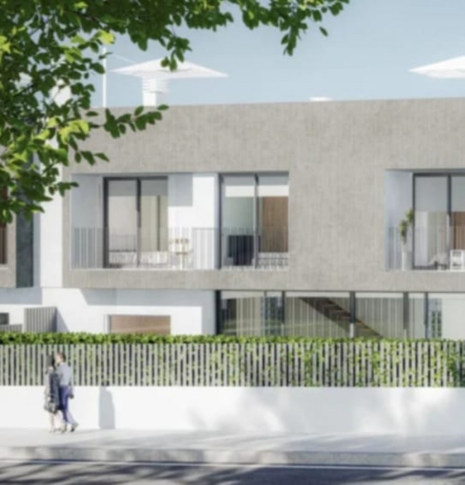 Ibiza. Santa Eulalia del Rio. 8 casas con piscina y jardin privado