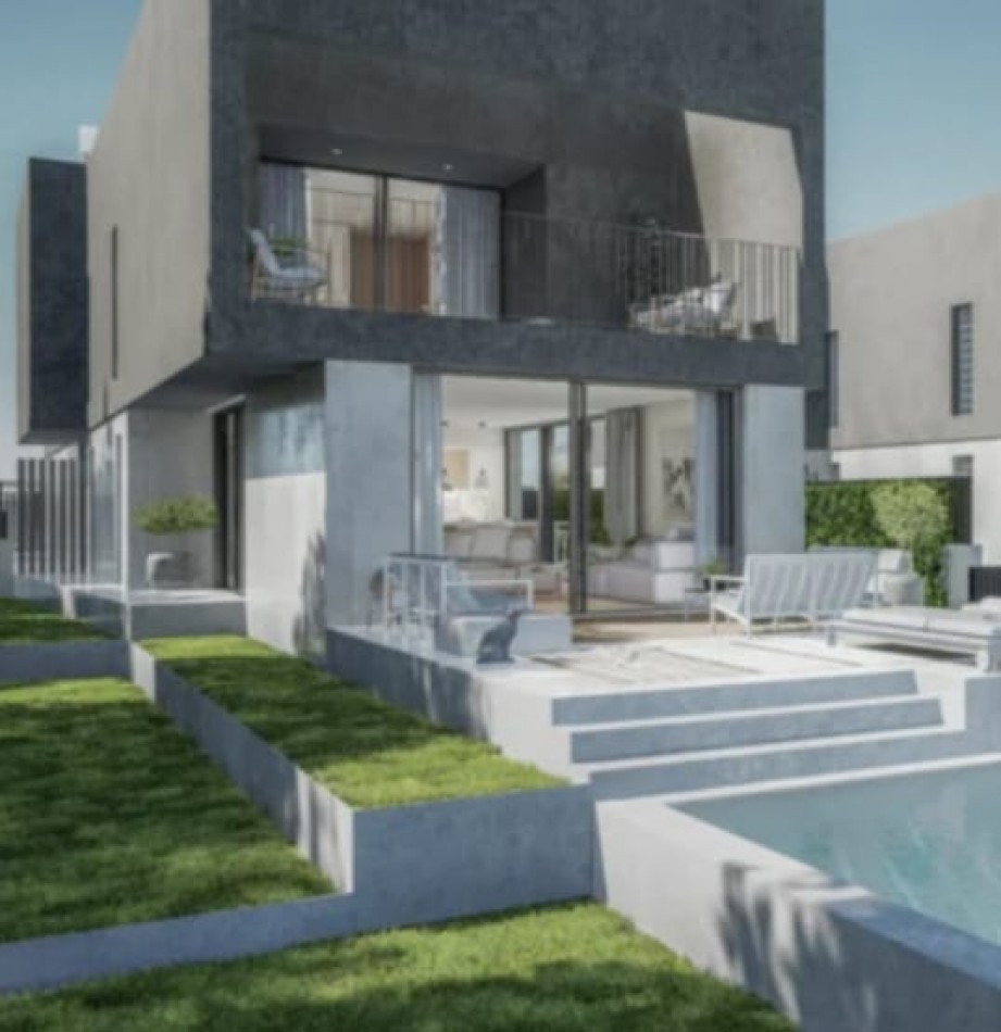Ibiza. Santa Eulalia del Rio. 8 casas con piscina y jardin privado