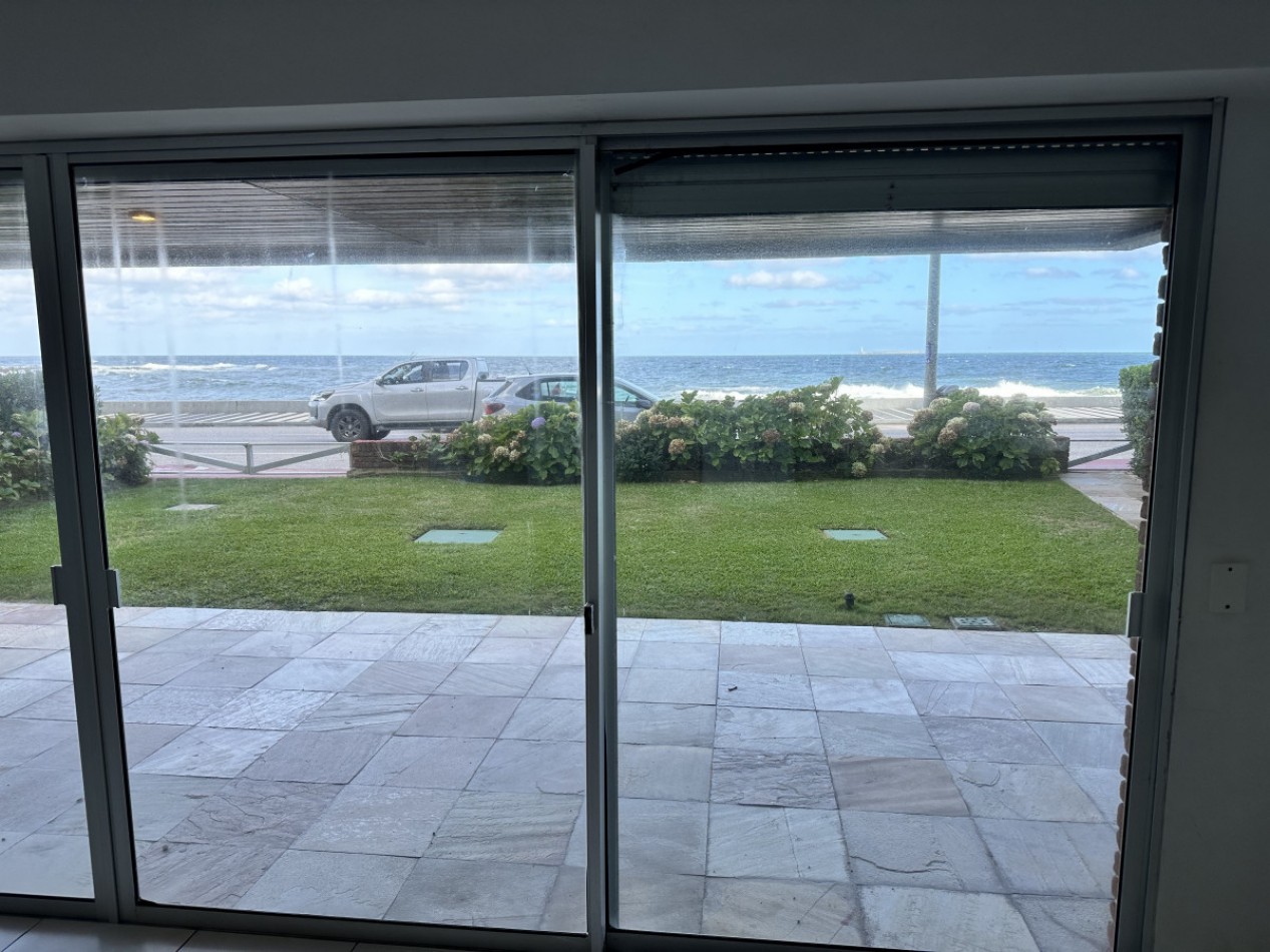 Peninsula. Rambla, Planta Baja vista al mar, 3 dormitorios