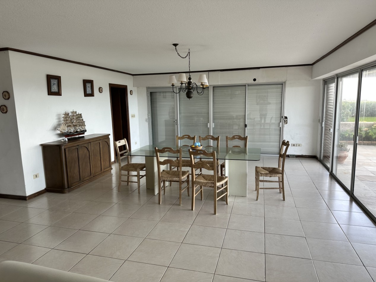 Peninsula. Rambla, Planta Baja vista al mar, 3 dormitorios