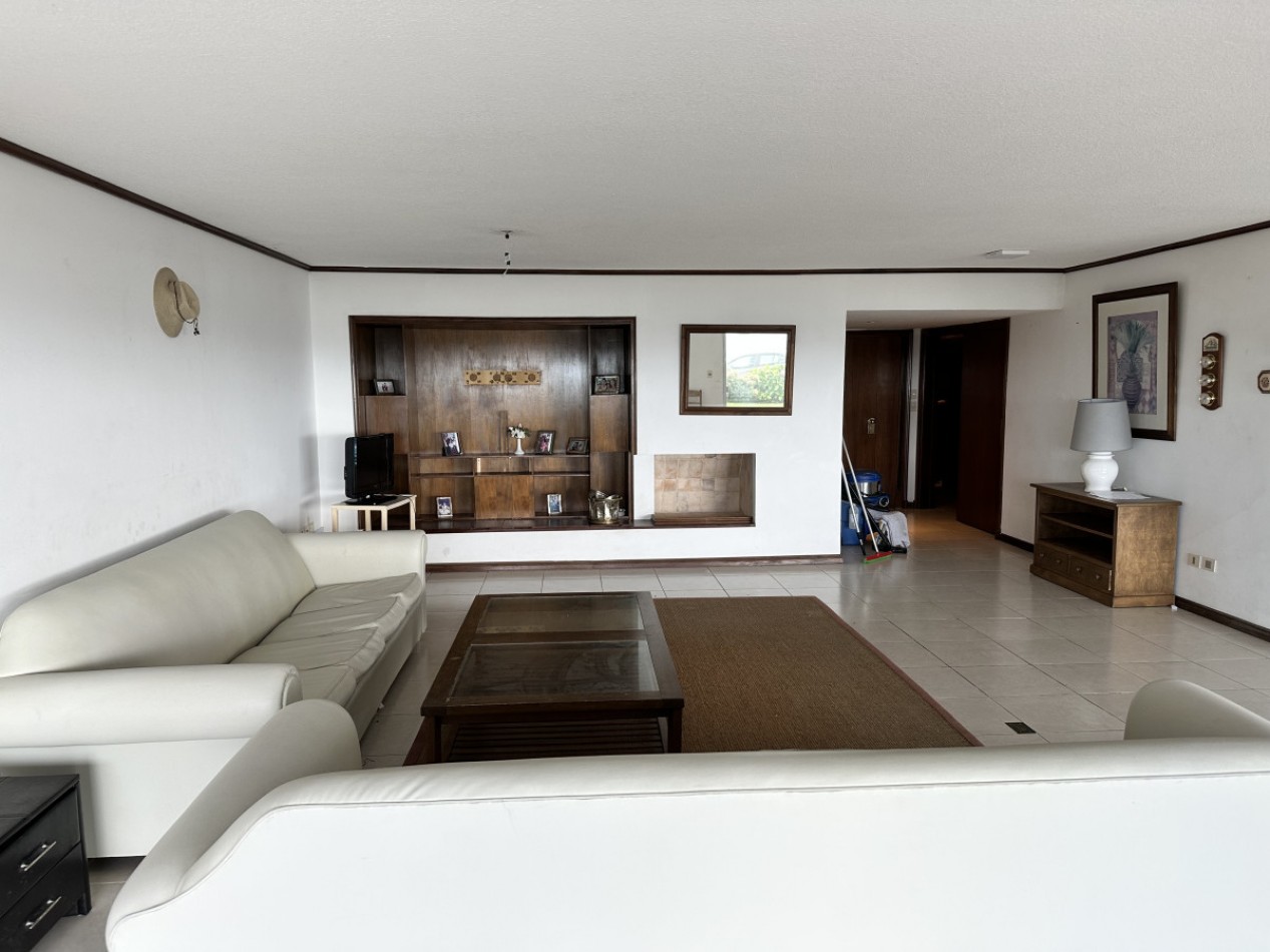 Peninsula. Rambla, Planta Baja vista al mar, 3 dormitorios