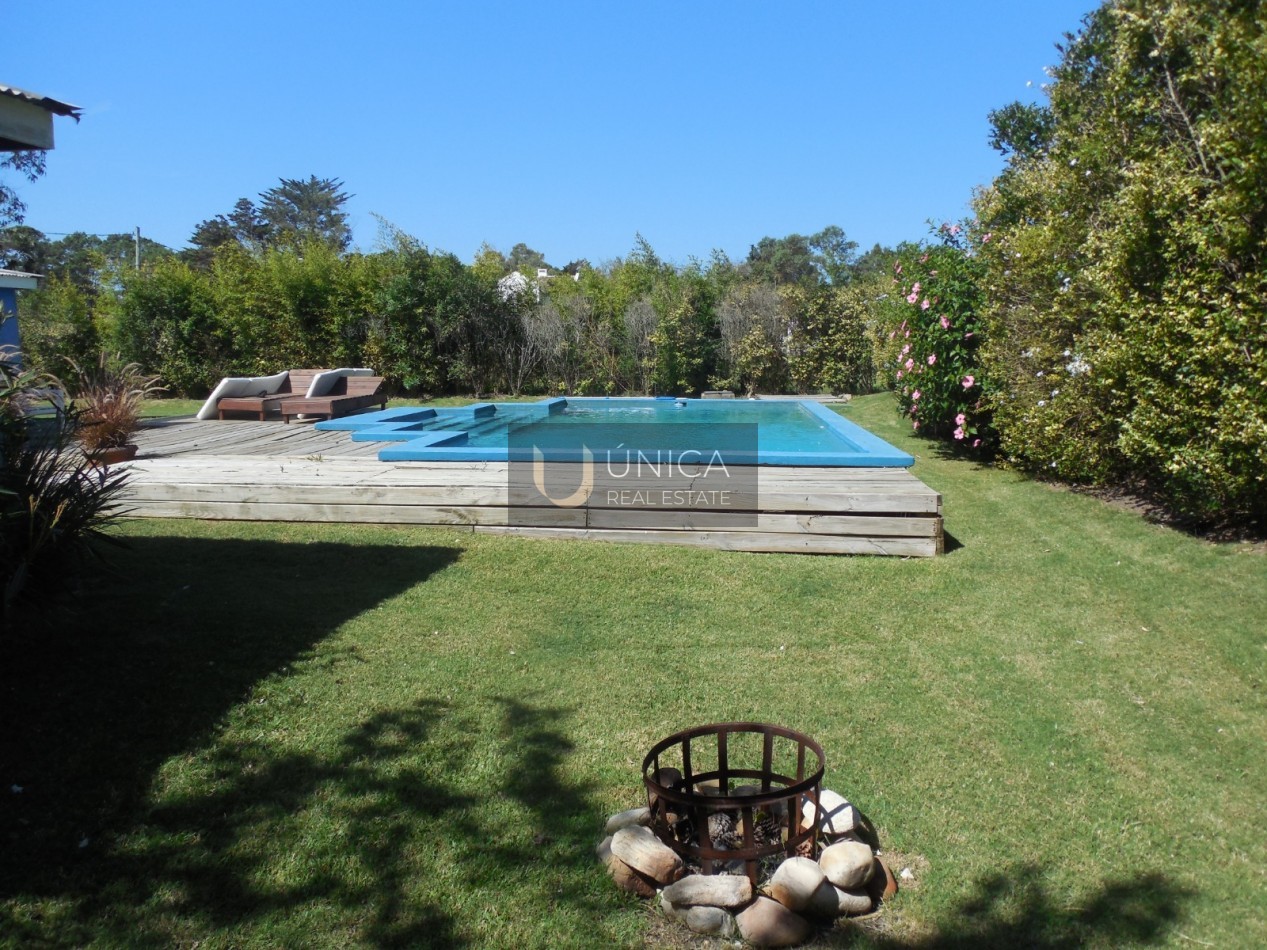 La Barra, casa de 3 dormitorios con piscina