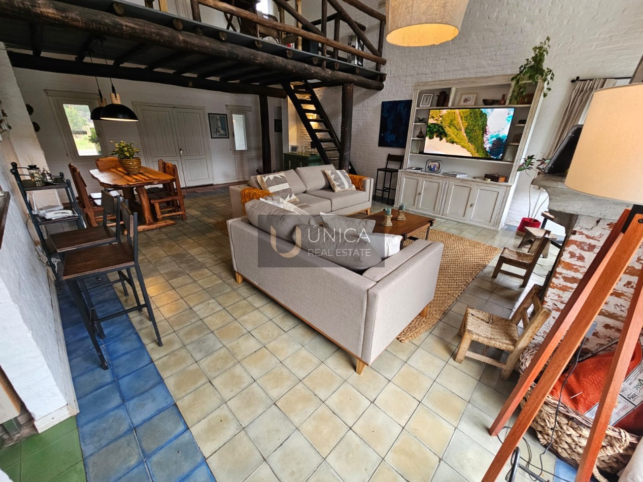 La Barra, casa de 3 dormitorios con piscina
