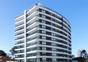 EDIFICIO TORRE ESMERALDA 2DOR + DEPENDENCIA