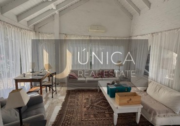 CASA EN ARENAS DE JOSE IGNACIO